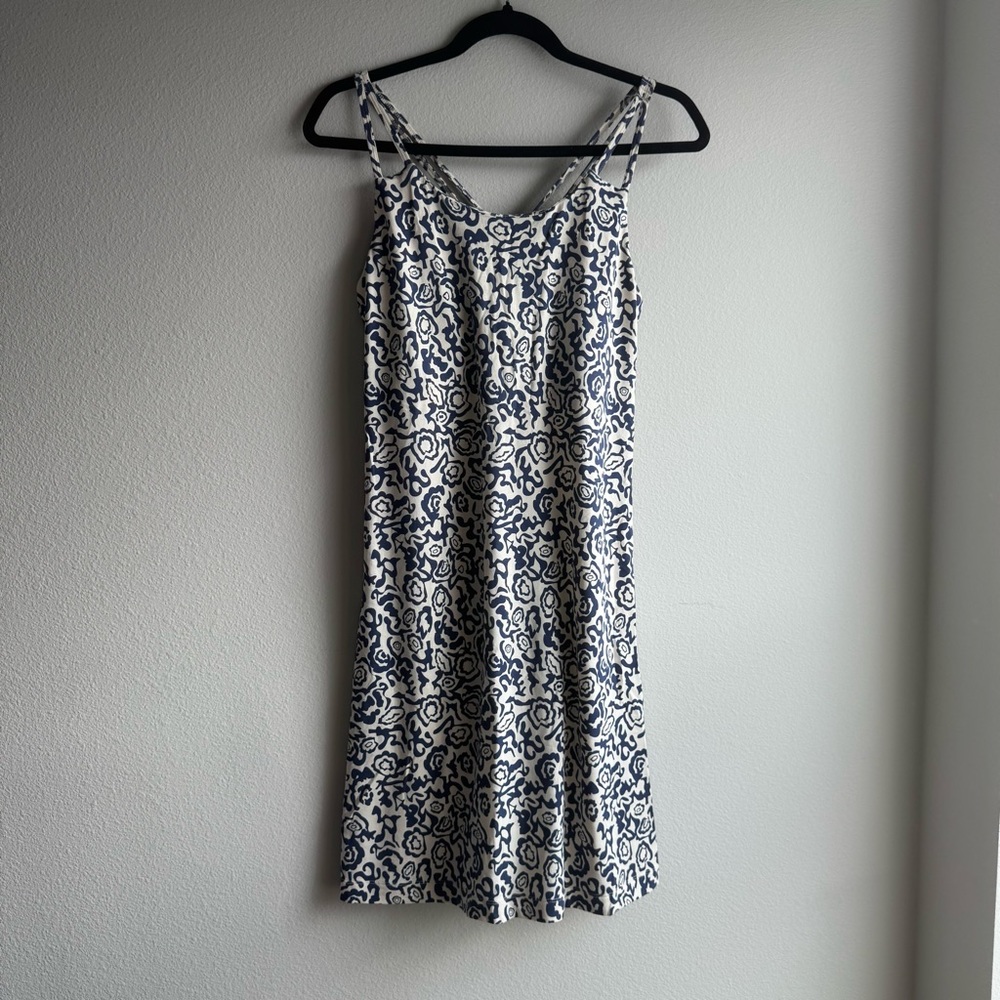 Kuhl Women's Lyra Krossbak Dress Nocturne Print Blue Cream size medium - Picture 2 of 6